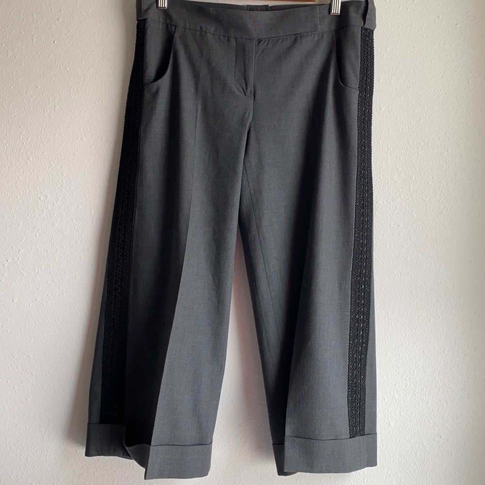 Robert Rodriguez Cropped Gray Rolled Up slacks with black lace trim size 6